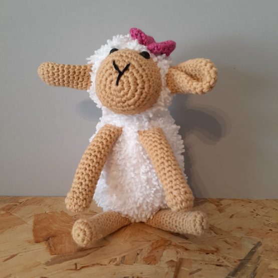 Pembe Tokalı Kuzu Amigurumi Oyuncak - Görsel 3