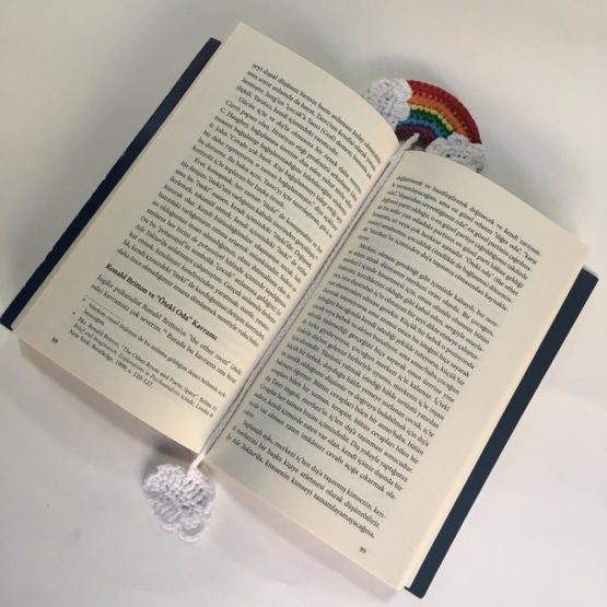 Gökkuşağı Örgü Kitap Ayracı - Görsel 3