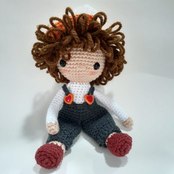 Tulumlu Mini Erkek Bebek Amigurumi Oyuncak (25cm)