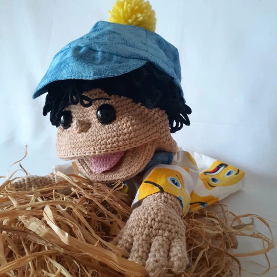 Amigurumi El Kuklası Şapkalı Çocuk - Görsel 3