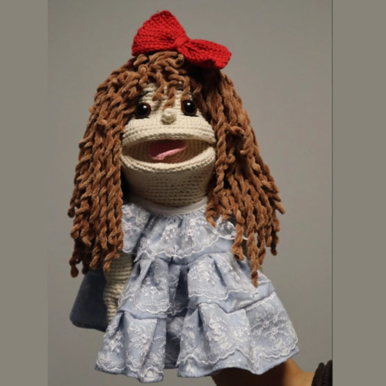 Amigurumi El Kuklası Kıvırcık Kız